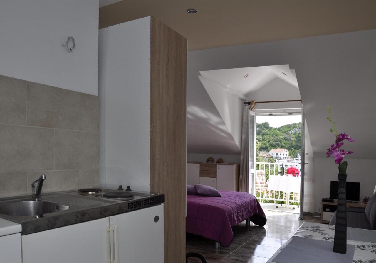 Apartment Danijela Okuklje Екстер'єр фото